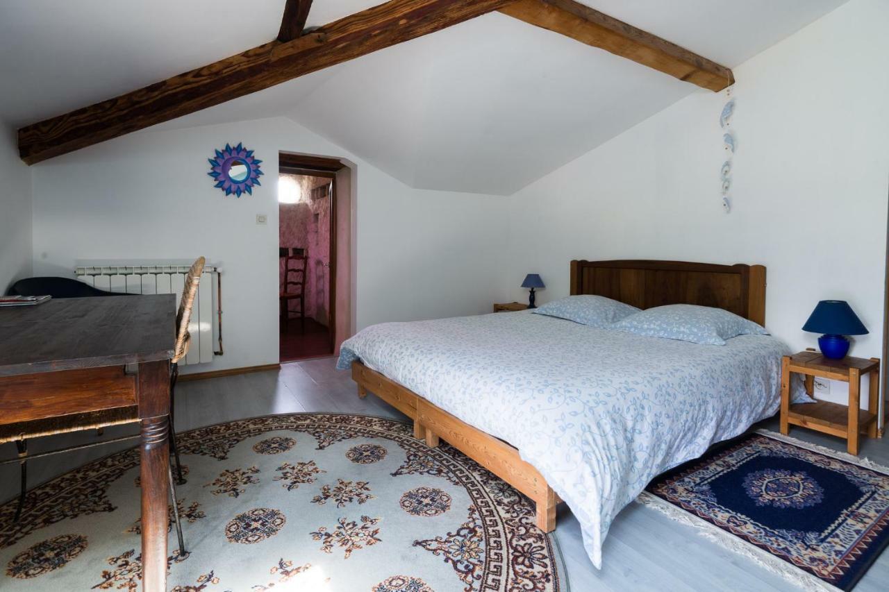 "Il Etait Une Soie..." Hotel Saint-Vincent-de-Barres Zewnętrze zdjęcie